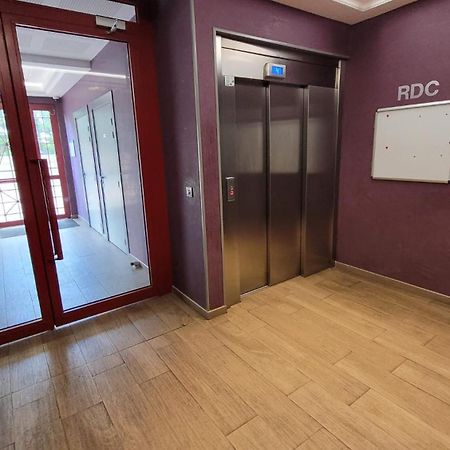 Ferienwohnung Flat For 6 Persons 10 Minutes From Cdg Airport Le Blanc-Mesnil Exterior foto