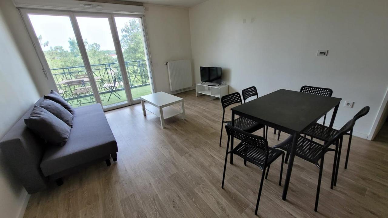Ferienwohnung Flat For 6 Persons 10 Minutes From Cdg Airport Le Blanc-Mesnil Exterior foto